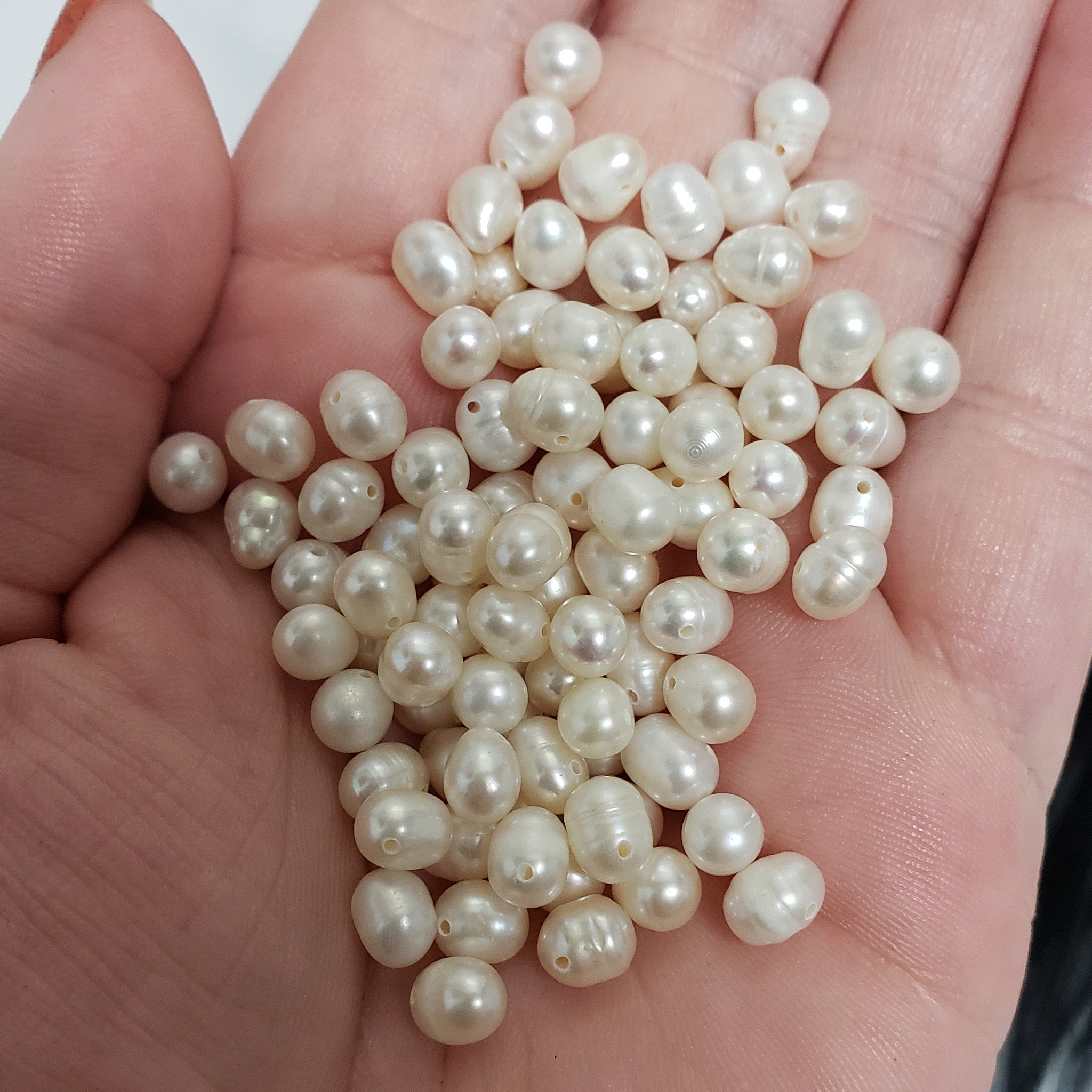 Unique Lot of 80 Freshwater Pearl Natural Crystal Beads 4-6mm
