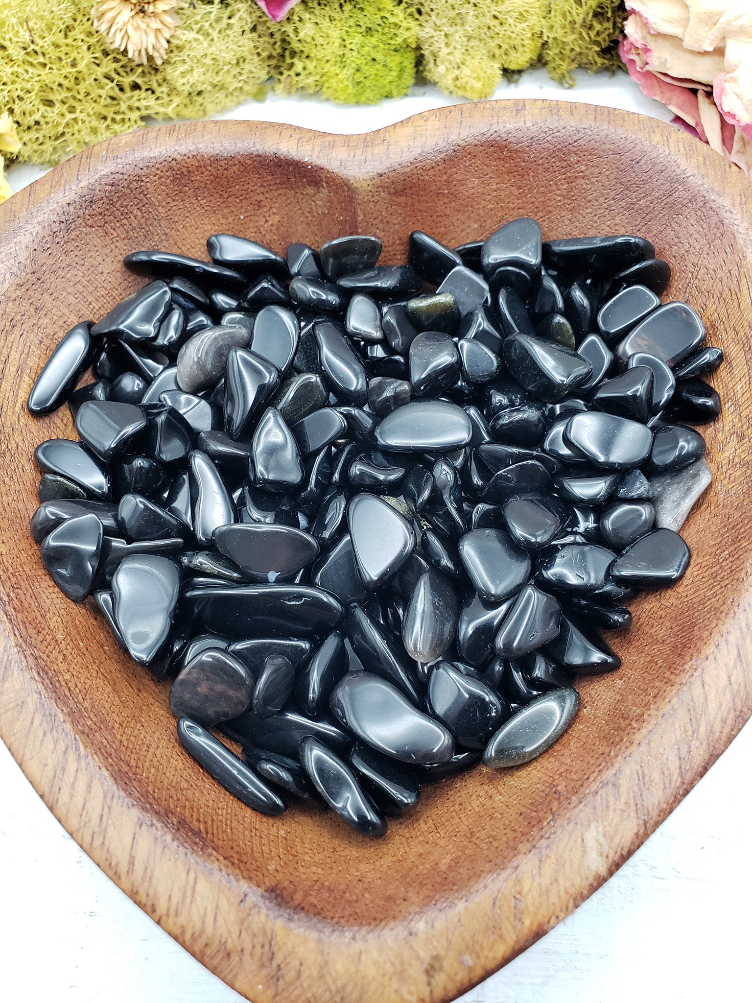 Eight ounces of Obsidian stone chips in bowl