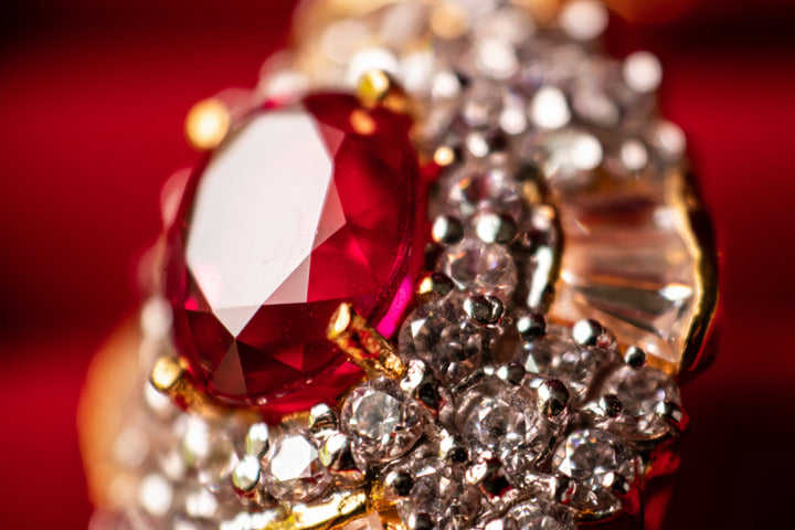 RED AS BLOOD, BLACK AS OIL – RUBY AND ONYX, JULY’S BIRTHSTONES