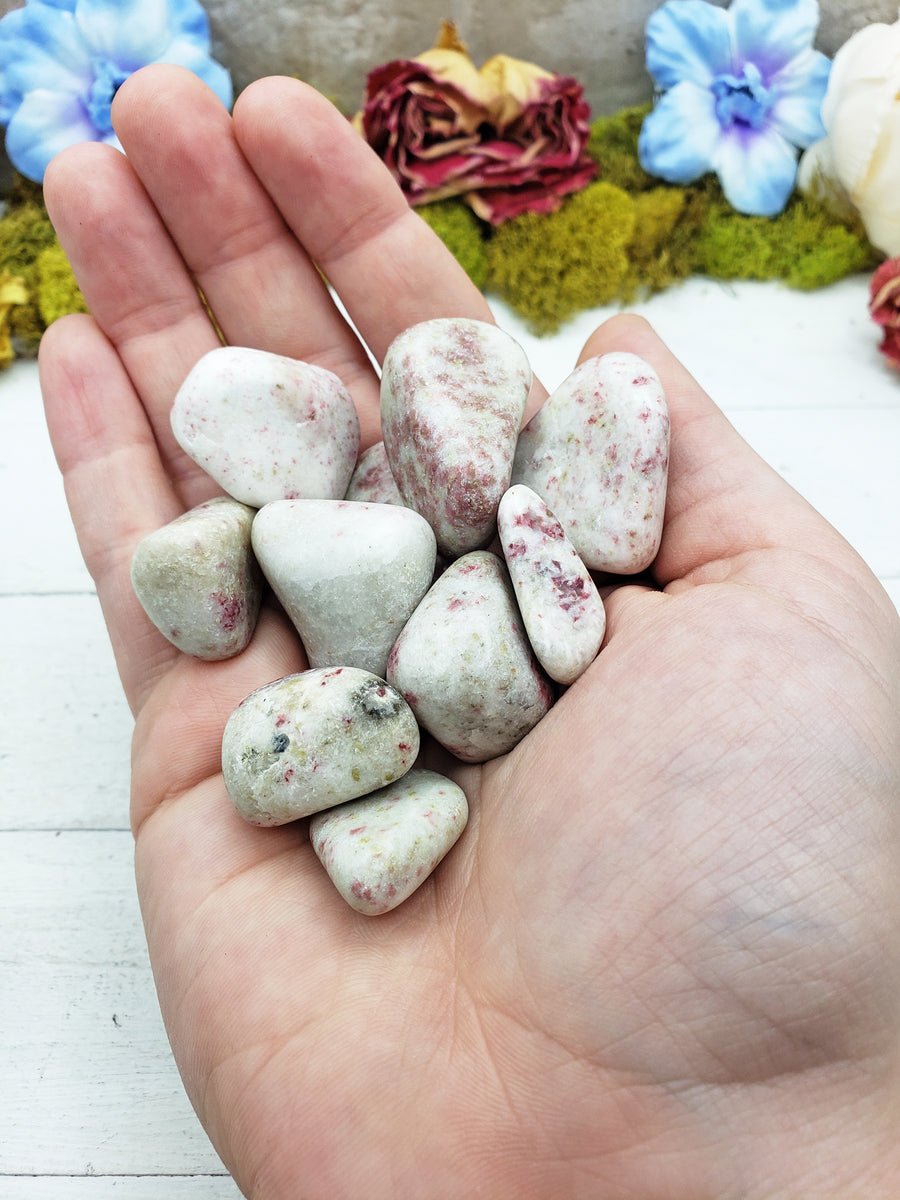 Cinnabarite stones in hand