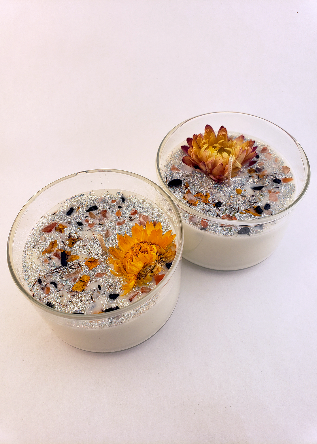 Best Friend - Coconut Soy Wax Handmade Scented Tumbler Candle - Scented with Essential Oils - Decorated with Dried Herbs Crystal Chips Candle Safe Glitter - Everlasting Flower Black Tourmaline Agate