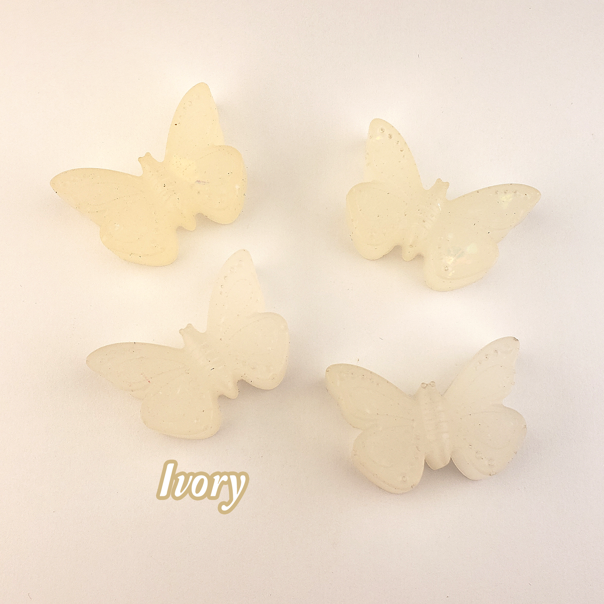  Rainbow Resin Butterfly Totem Figurine - Handmade Valentine&#39;s Day Gift - Ivory