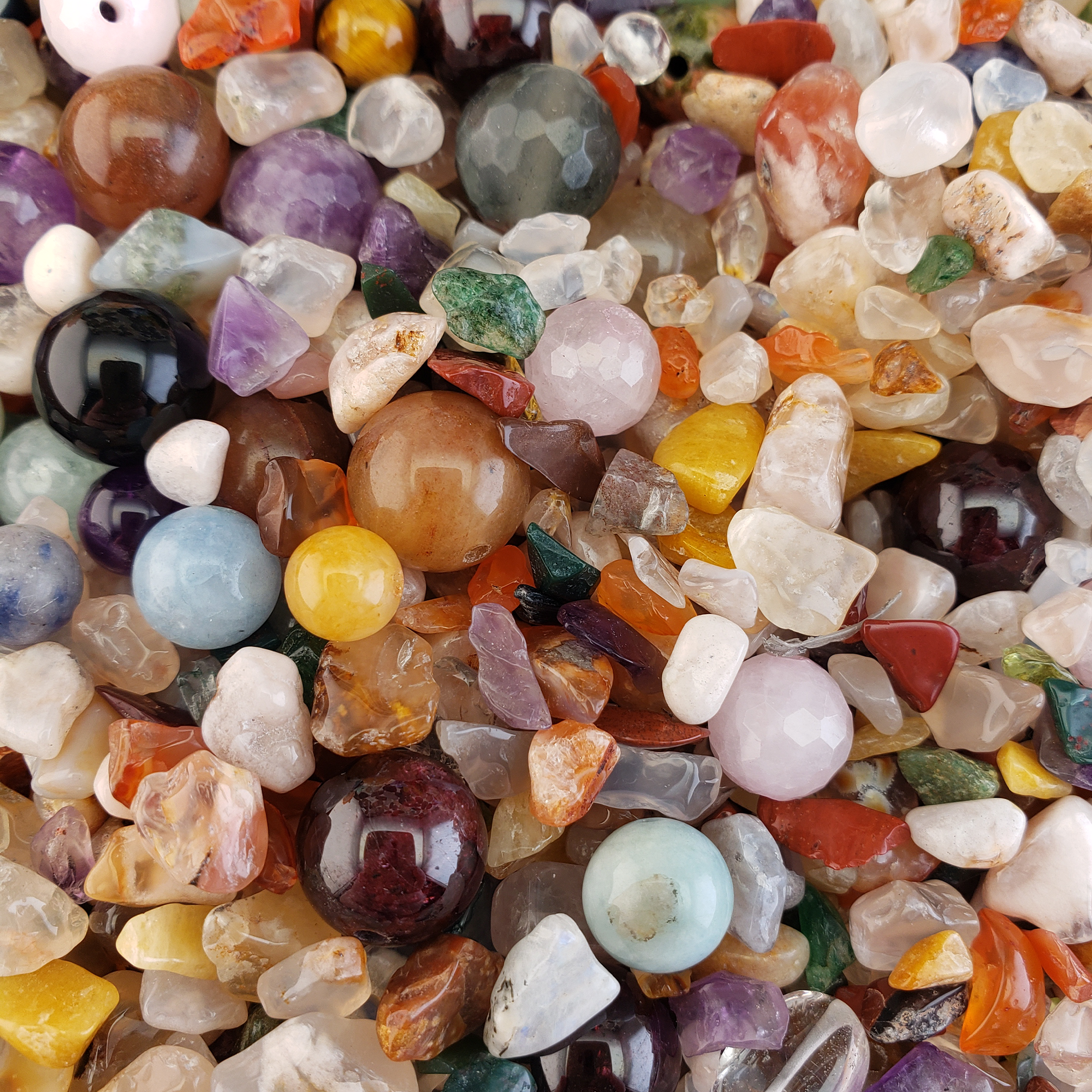 Confetti Surprise Bubble | Crystal Chips &amp; Gemstone Beads Mix | 2 Ounce Scoop - Close Up