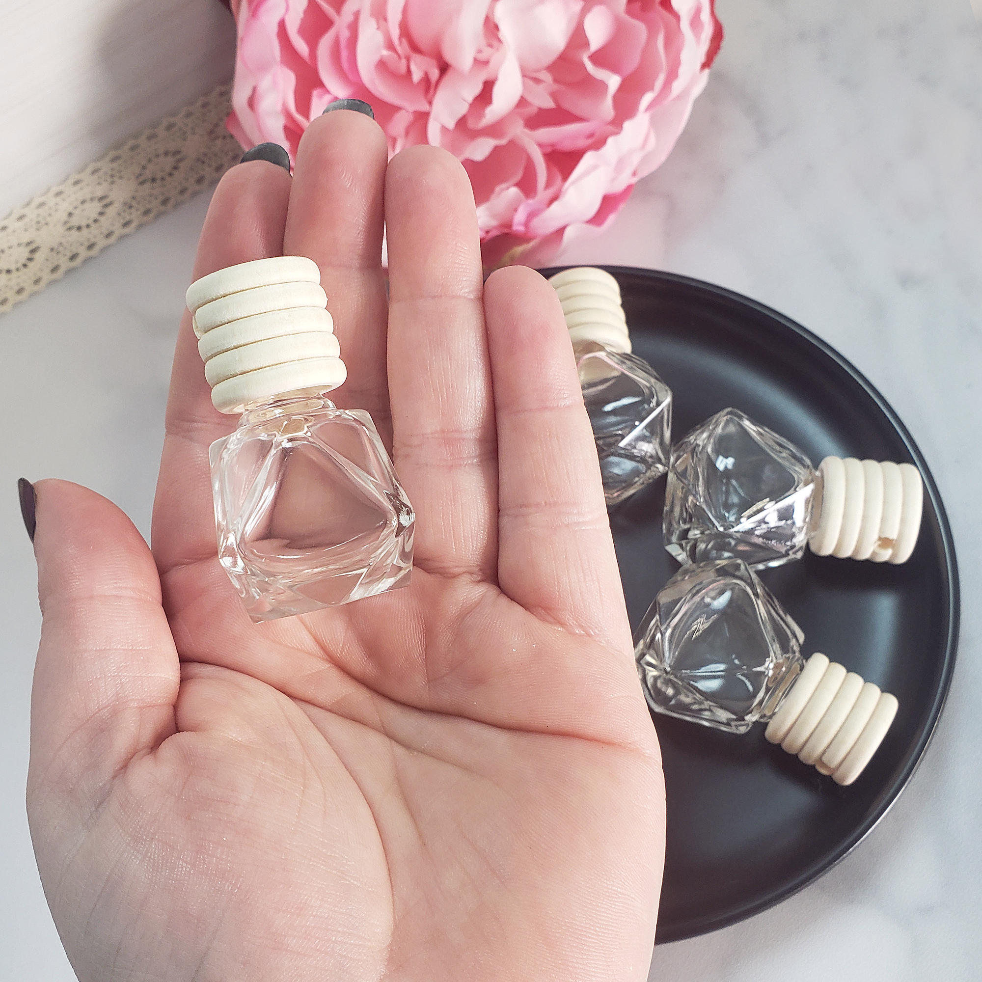 Glass Bottle Pendant | Empty Spell Jar Bottle for Essential Oils, Herbs, & Crystal Chips - Empty Potion Bottles for Cosplaying, Spirituality, and More!