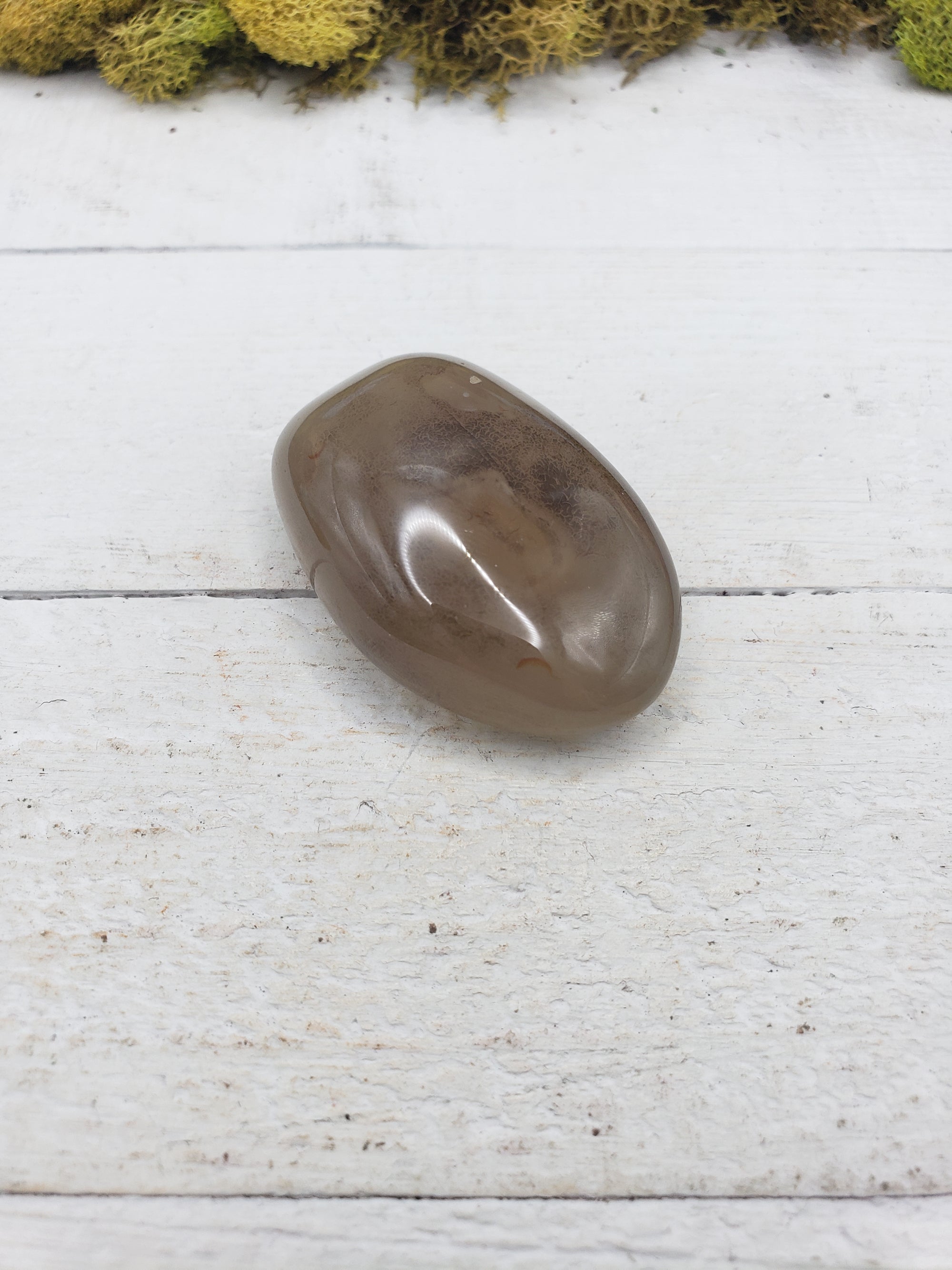 Unique Polished Agate Natural Crystal Palm Stone - ENZO 1