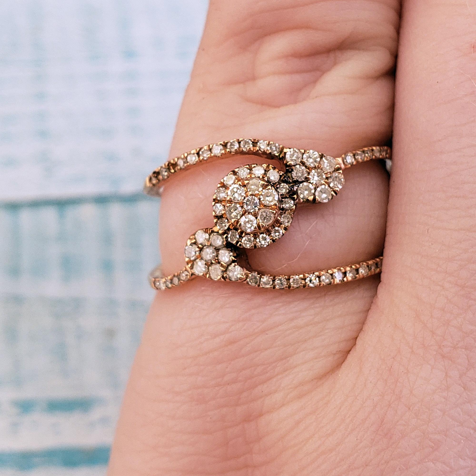 10k Rose Gold &amp; White Diamond Floral Pave Ring - Size 7 - Close Up