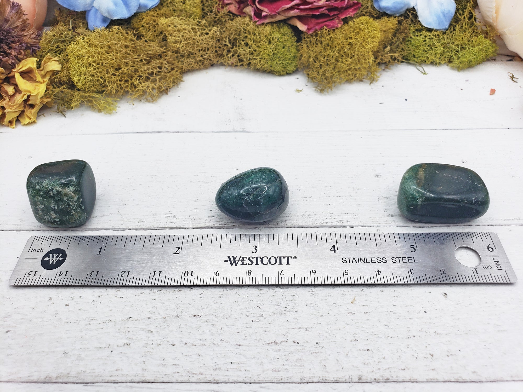 fuchsite crystals by ruler