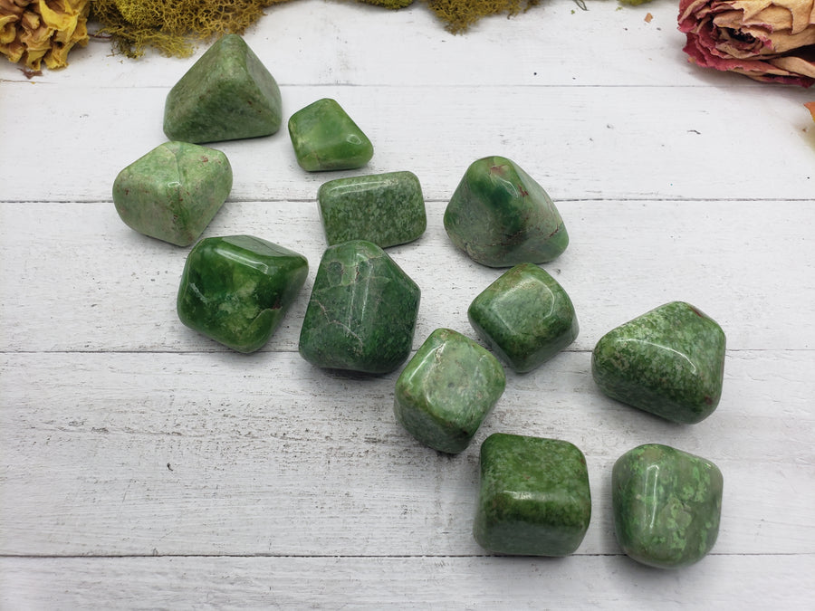 Grossular Garnet Grossularite Tumbled - Single Stone
