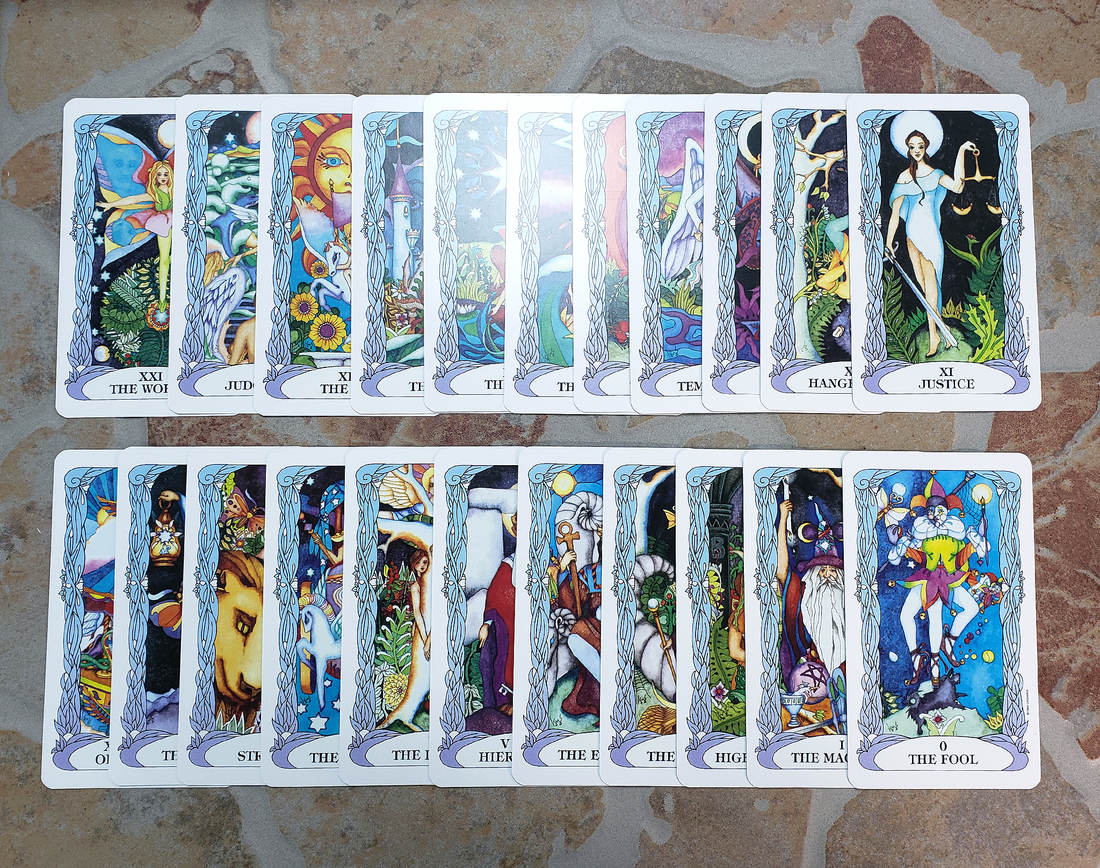 Moon Garden Tarot Deck - Set of Tarot Cards - Divination Tool - Major Arcana