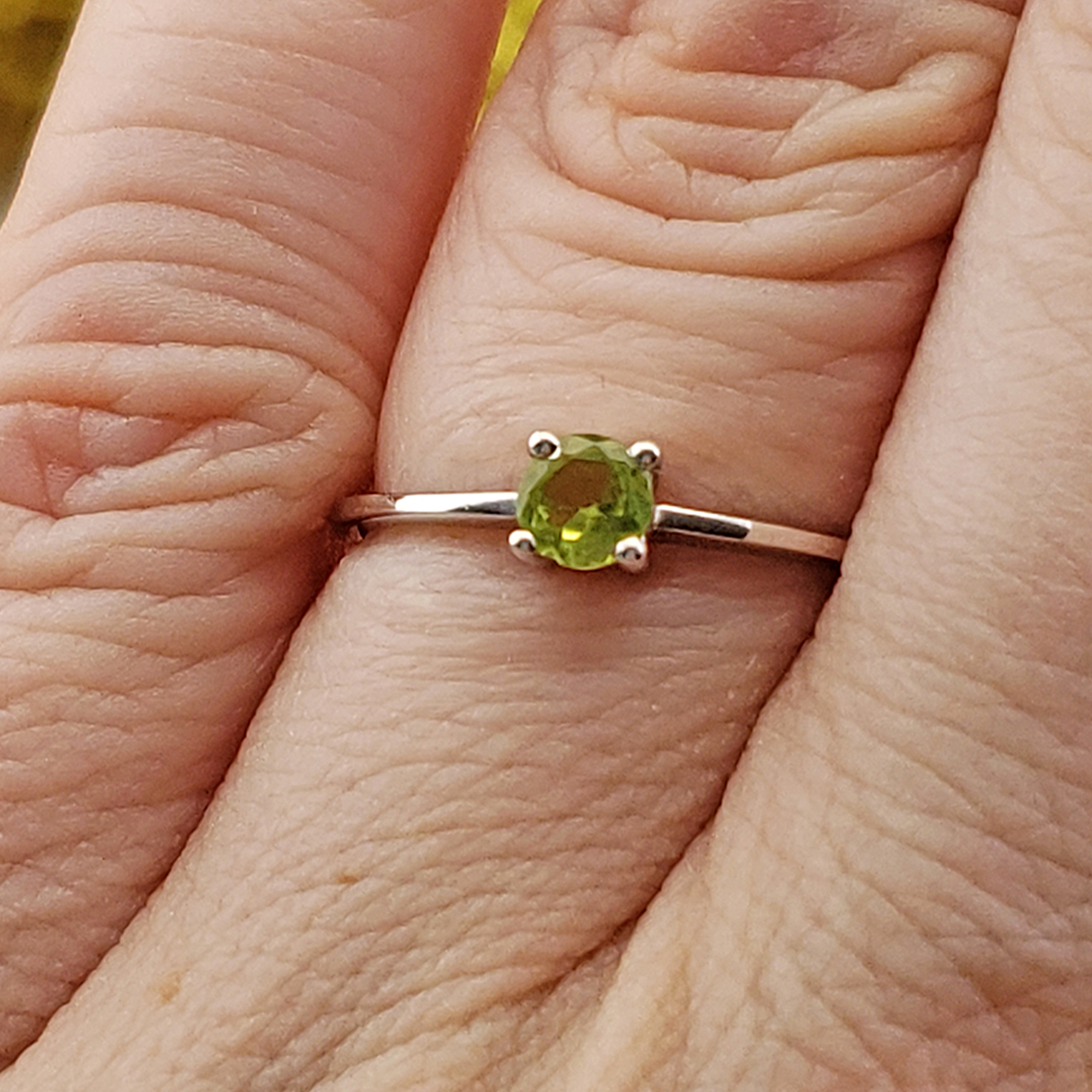 Peridot Stone Natural Crystal Sterling Silver Ring - Annabelle - Close Up