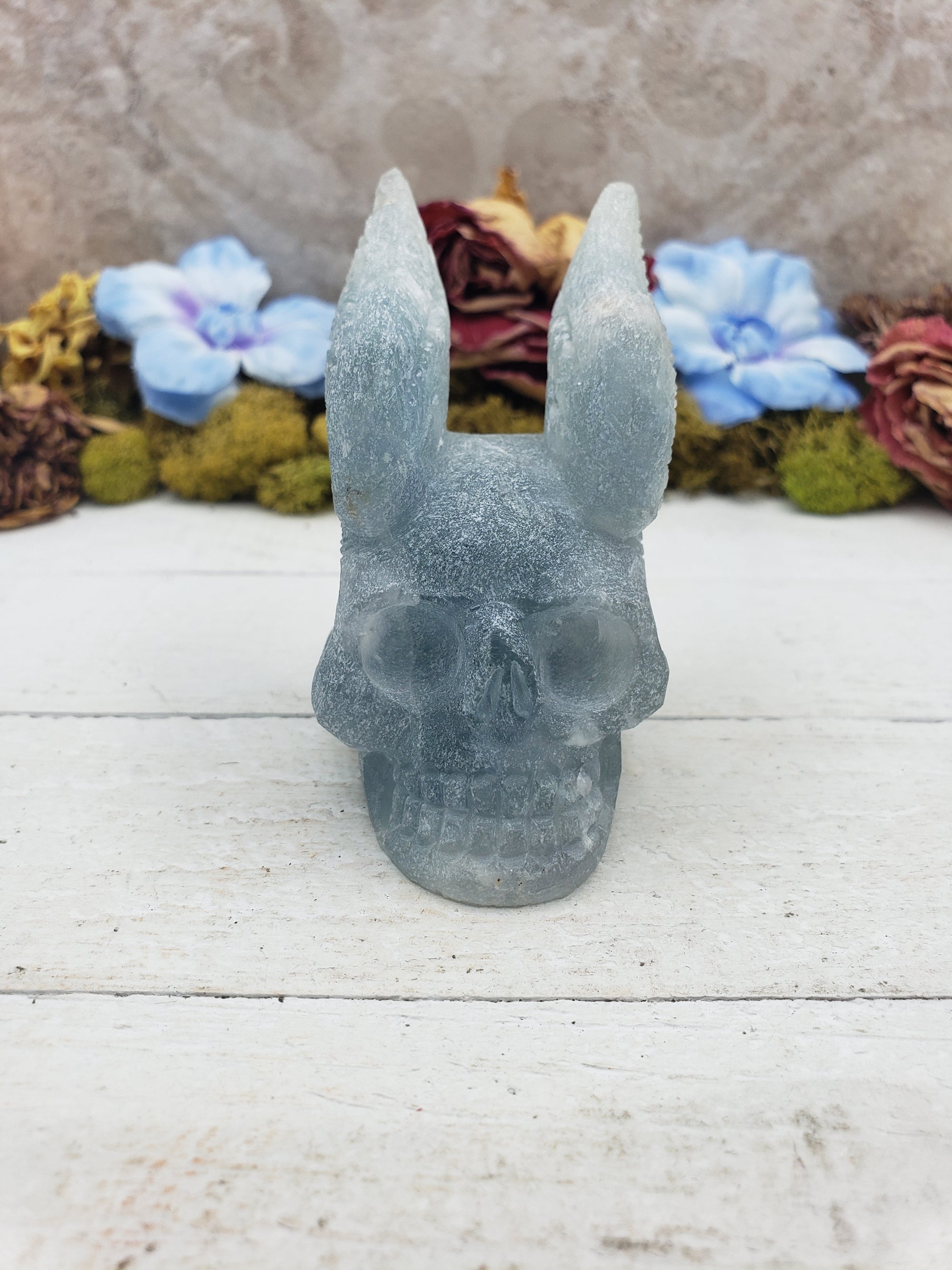 POOLE-FluoriteTotemCarvingWingedSkull 11