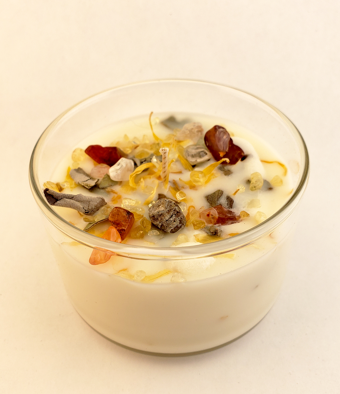 Queen - All Natural Soy Wax Handmade Tumbler Candle with Crystal Chips - Scented with Essential Oils - Decorated with Dried Herbs and Crystal Chips - Carnelian Citrine Included Quartz