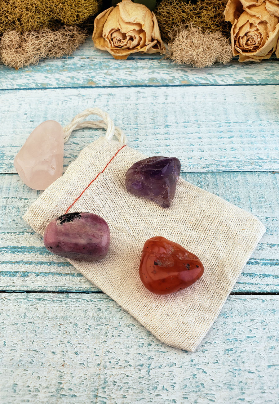 Romantic Love - Set of Four Tumbled Stones with Pouch - Rose Quartz Carnelian Rhodonite Amethyst - Natural Crystals for Meditation