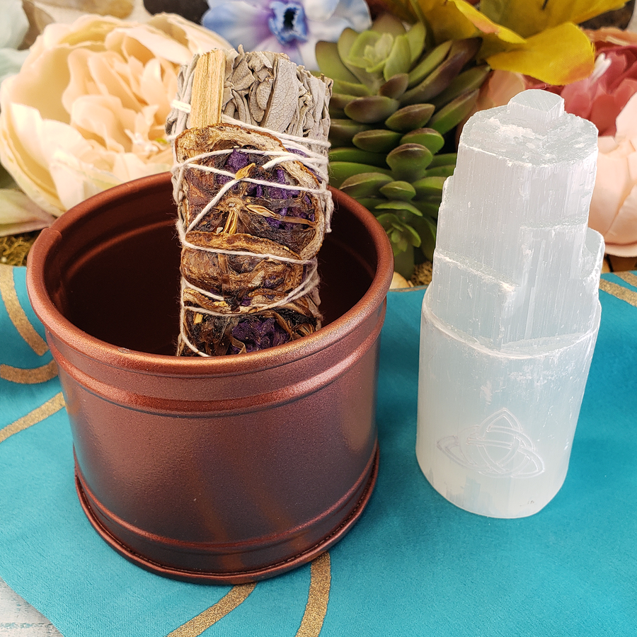 Triquetra Cleansing Gift Set - Selenite Tower, White Sage, Altar Cloth, & Smudge Pot