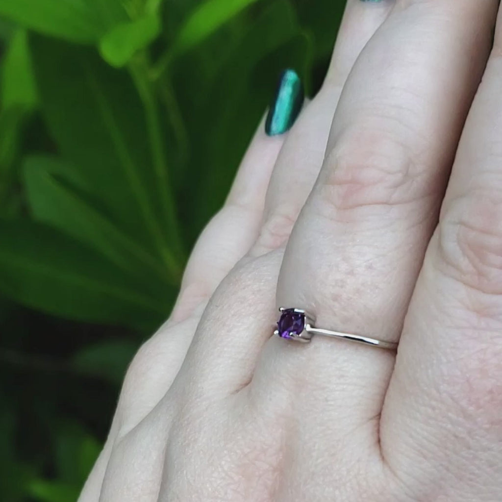 Amethyst Crystal Natural Gemstone Sterling Silver Ring - Laurette - Video