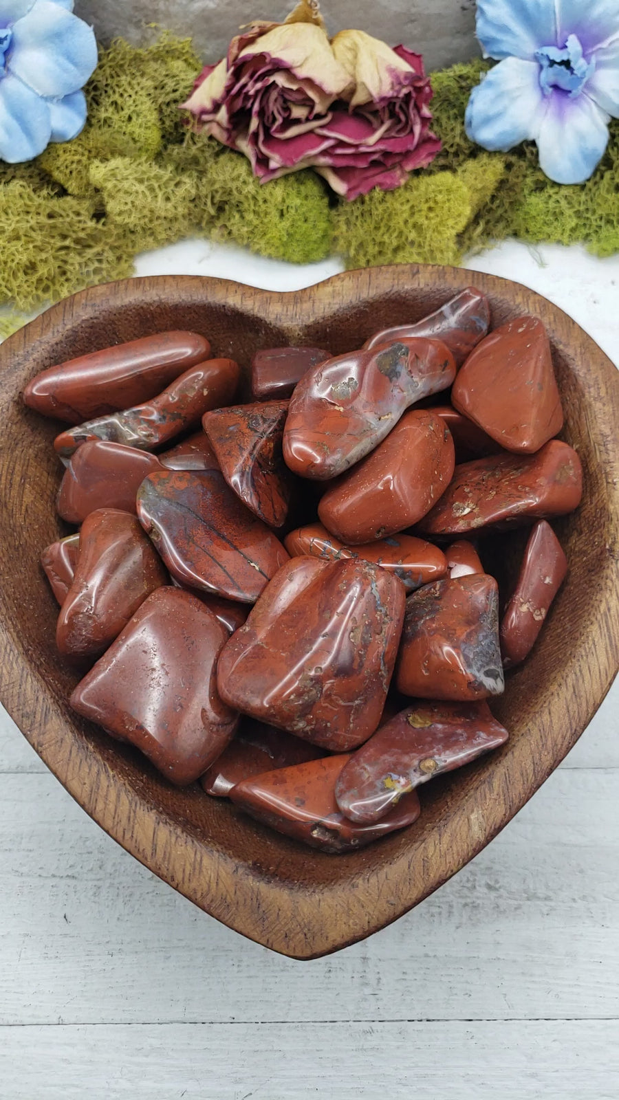 video of chestnut jasper crystals in heart-shaped bowl