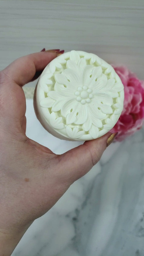 Rosemary Scented Wax Melt | Coconut Soy Wax Melt Cake for Aromatherapy - Video