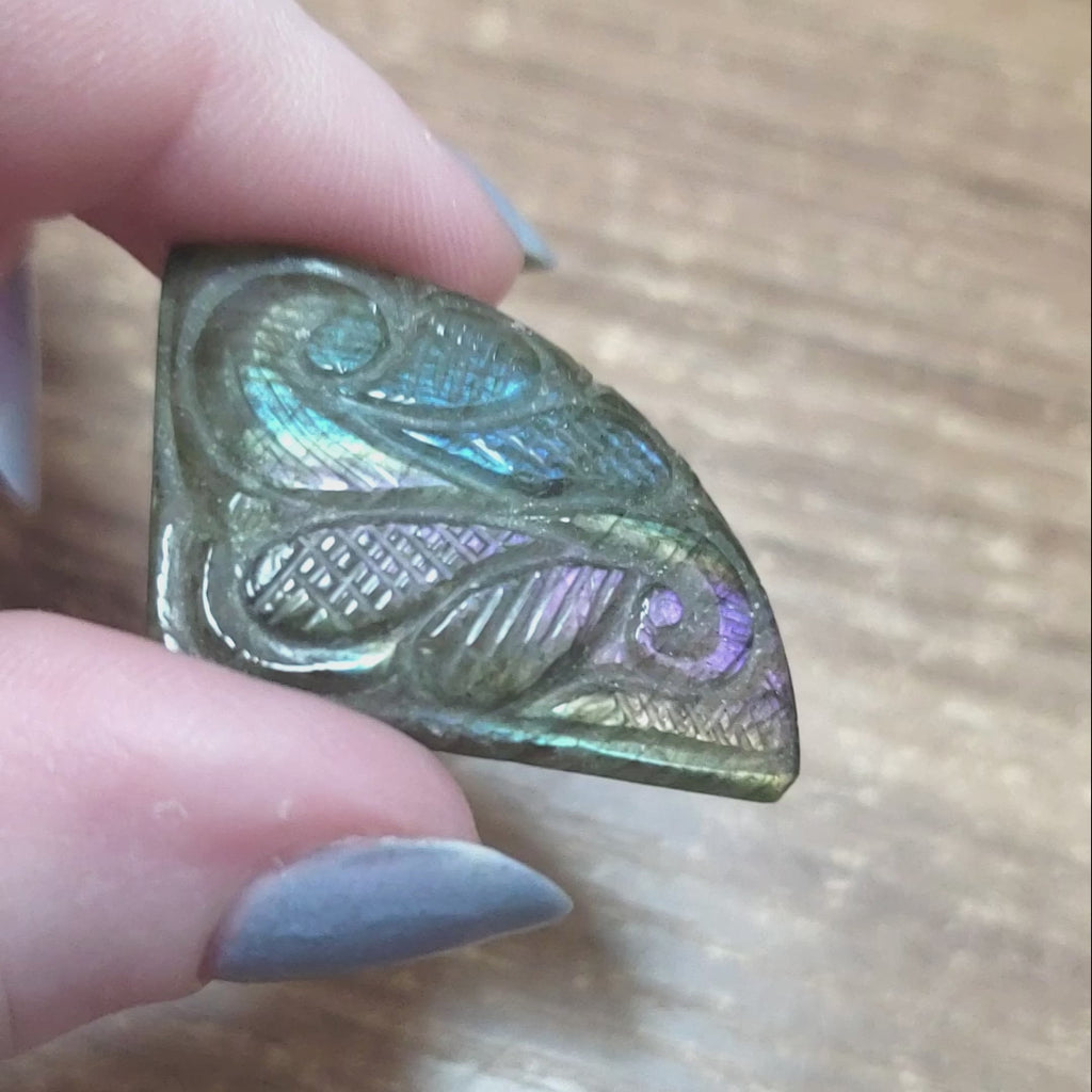 Unique 42 Carat Labradorite Cabochon Natural Gemstone Carving - Nuance - Video