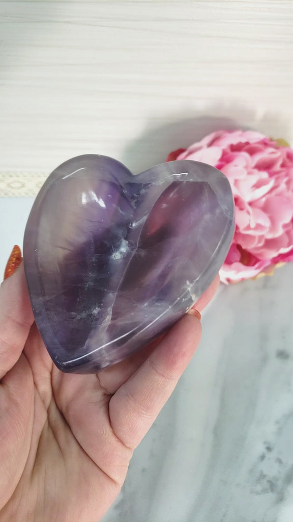 Unique Purple Fluorite Crystal Bowl Natural Gemstone Heart Shaped Bowl | Manawa - 2