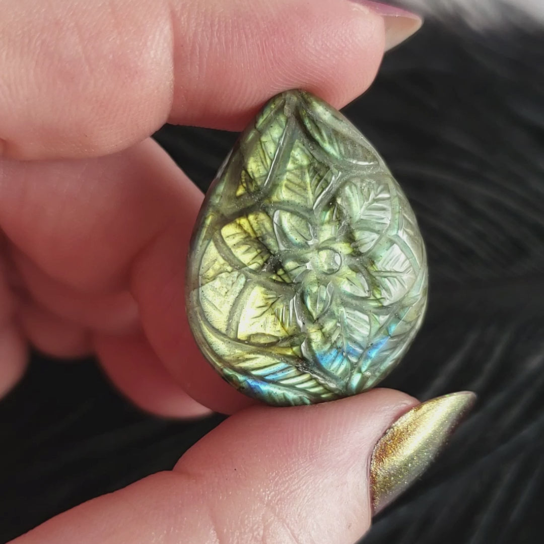 Unique 35 Carat Labradorite Cabochon Natural Gemstone Carving | Plumeria - 4