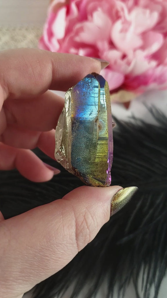 Unique Titanium Rainbow Aura Quartz Crystal Treated Gemstone | Kiseki - 5