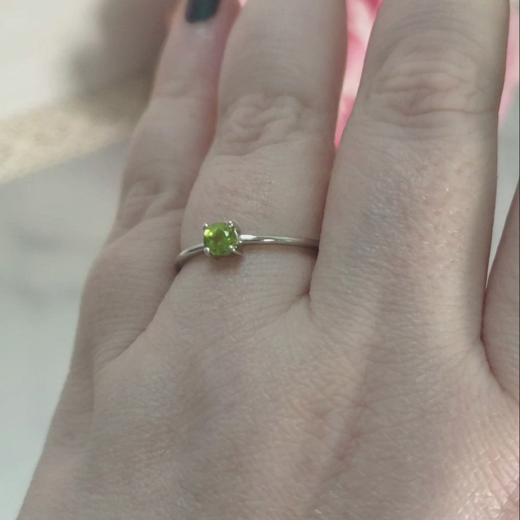 Peridot Stone Natural Crystal Sterling Silver Ring - Annabelle - Video
