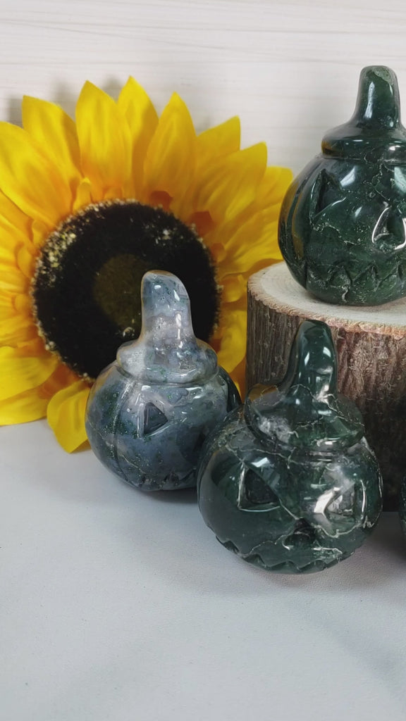 Moss Agate Crystal Carving Natural Gemstone Jack-O-Lantern | Prosperous Pumpkin
