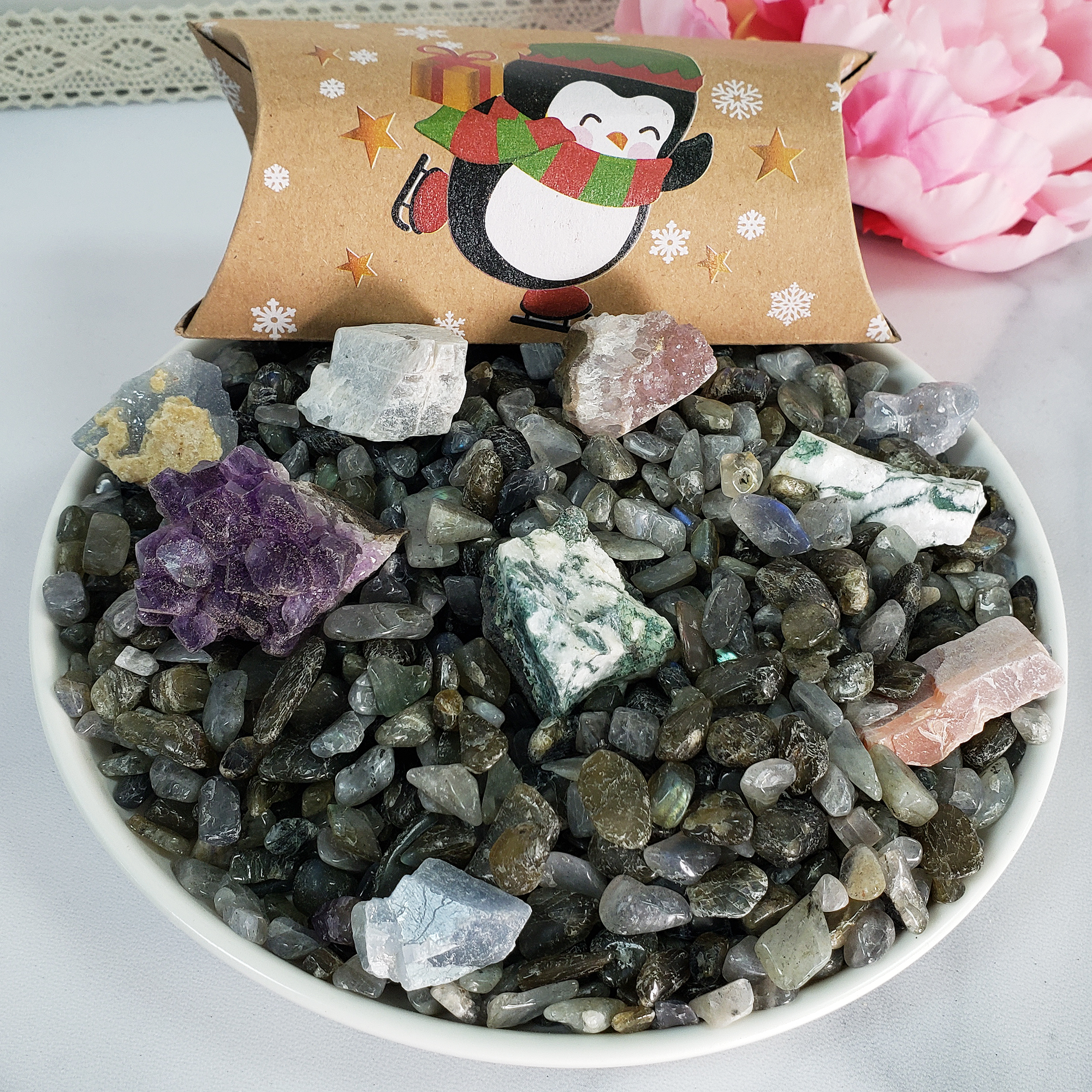 Winter Blessing Crystal Confetti Lucky Scoop Gift Box - 1