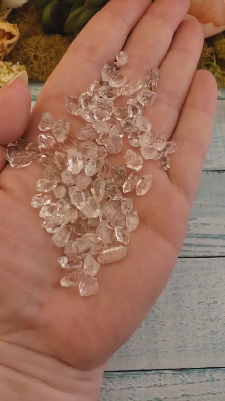 Herkimer-Diamond-Quartz-Crystal-Video