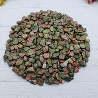 8 ounces of unakite stone chips on display