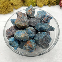 Bowl with rough blue apatite stones