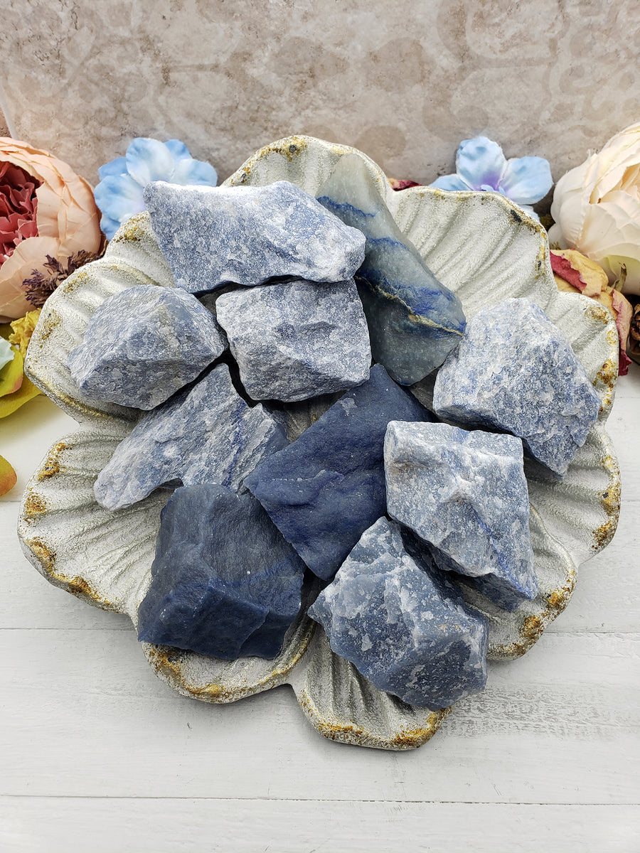 floral display with rough blue quartz crystal chunks