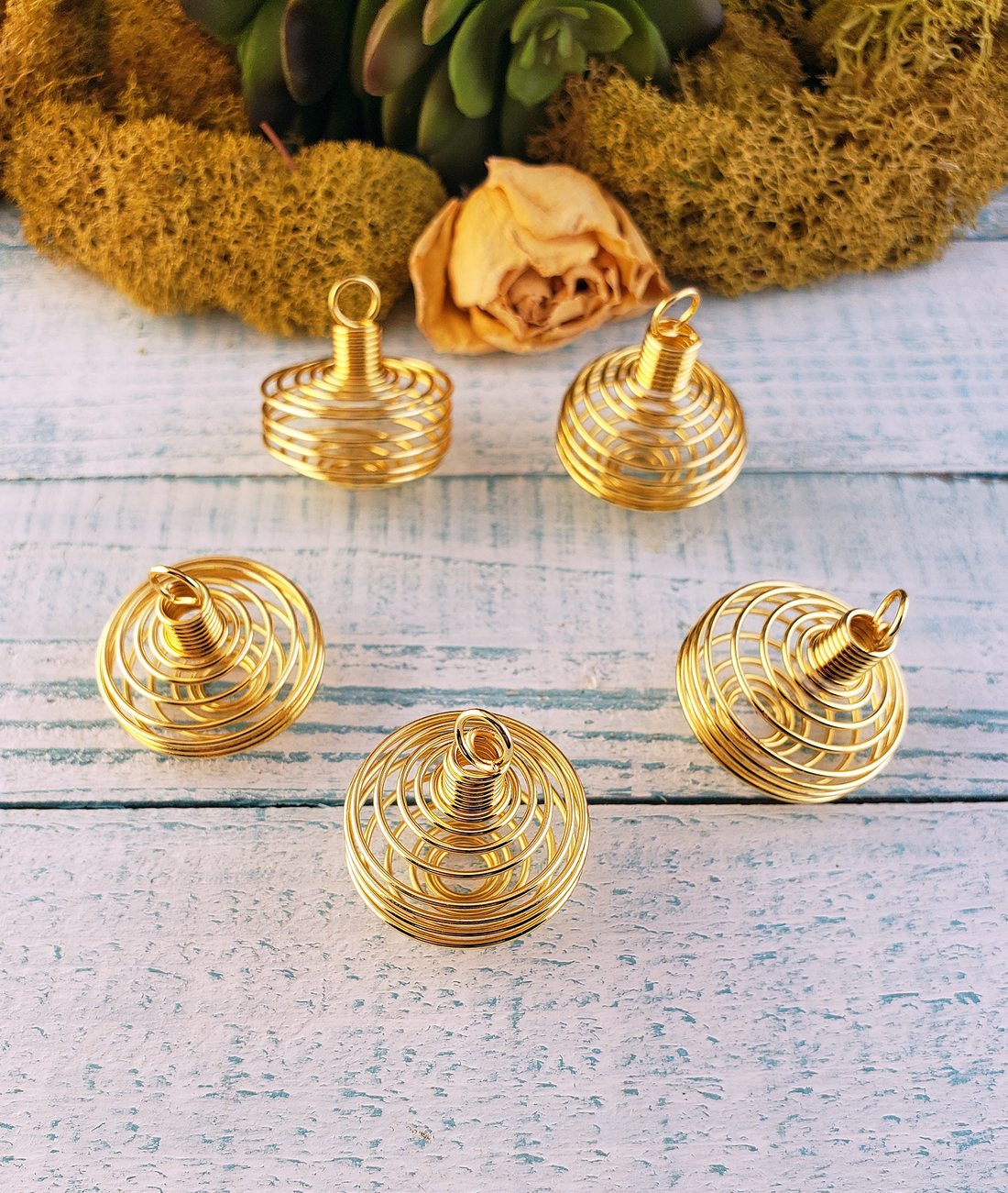 Gold-Colored Metal Spiral Cage Ornament Pendant - Perfect for Holding Gemstones or Orbs!