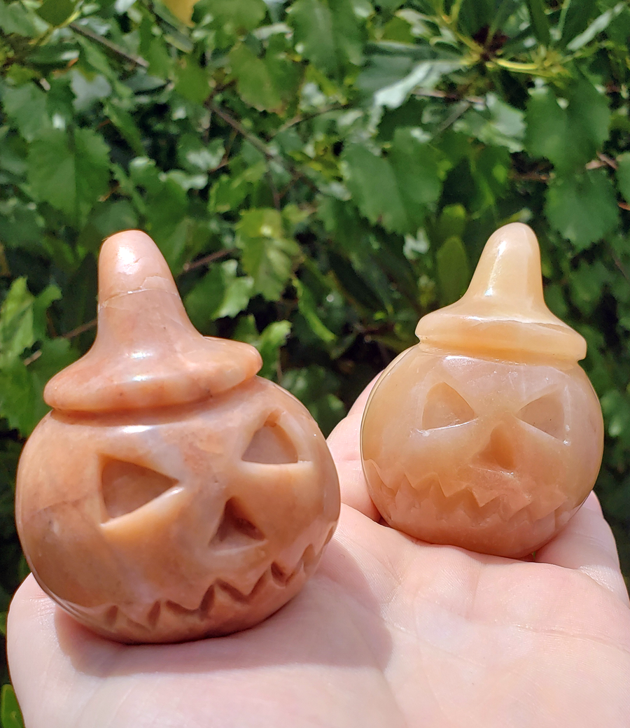Gold Quartz Gemstone Spooky Pumpkin Totem Jack-o-Lantern Carving