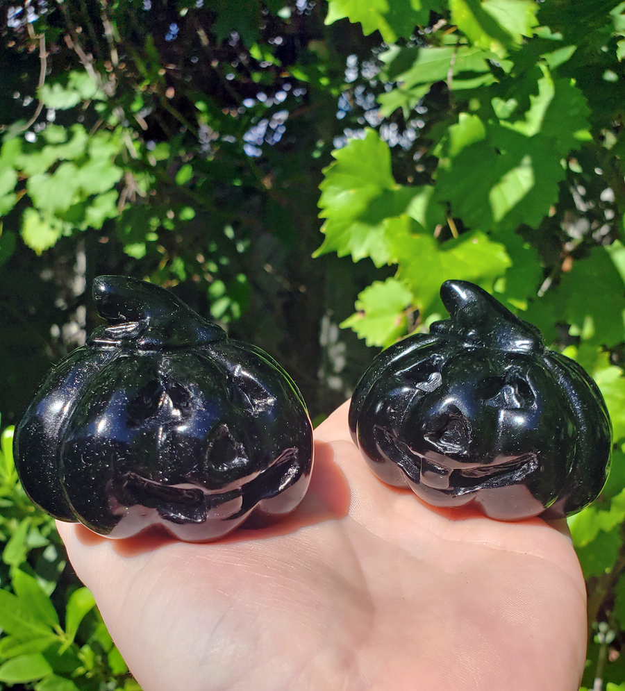 Large Obsidian Gemstone Happy Pumpkin Totem Jack-o-Lantern Carving
