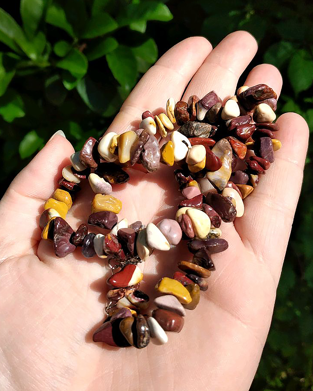 Mookaite Gemstone Chip Necklace Choker