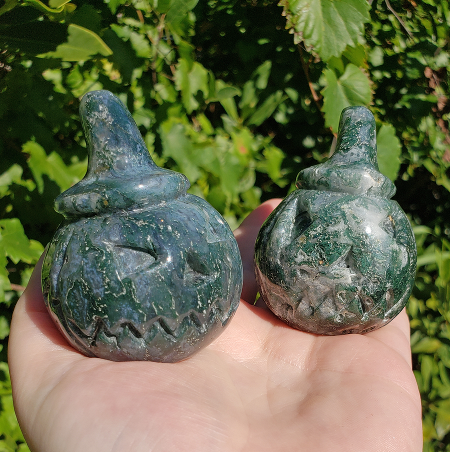 Moss Agate Gemstone Spooky Pumpkin Totem Jack-o-Lantern Carving - Mossy Boys