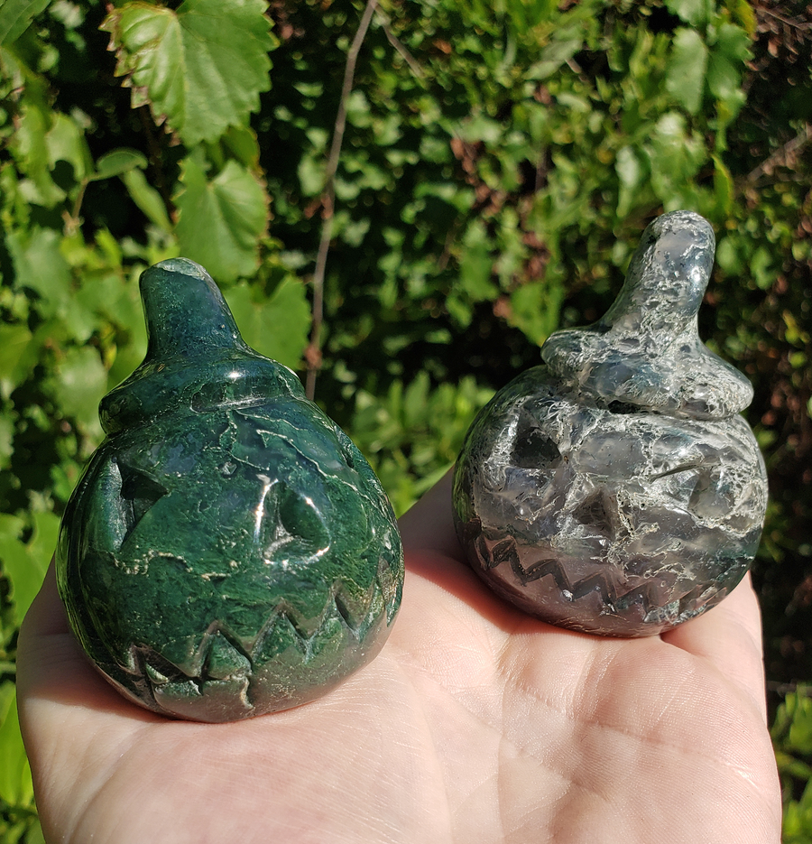 Moss Agate Gemstone Spooky Pumpkin Totem Jack-o-Lantern Carving - Face to Face