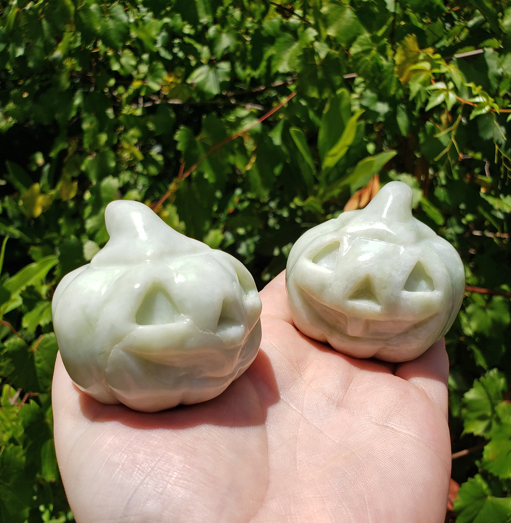 New Jade Gemstone Happy Pumpkin Totem Jack-o-Lantern Carving - Smiling