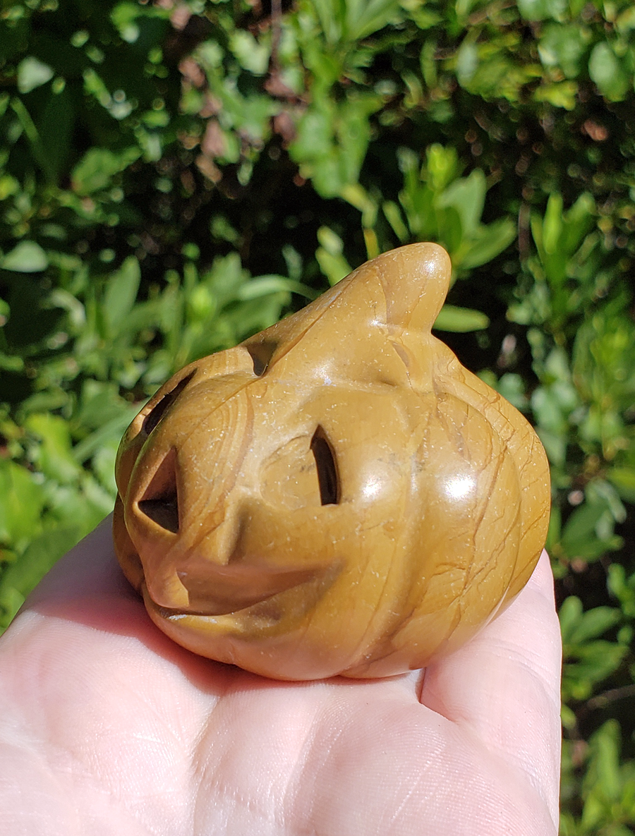 Picture Jasper Gemstone Pumpkin Totem Jack-o-Lantern Carving