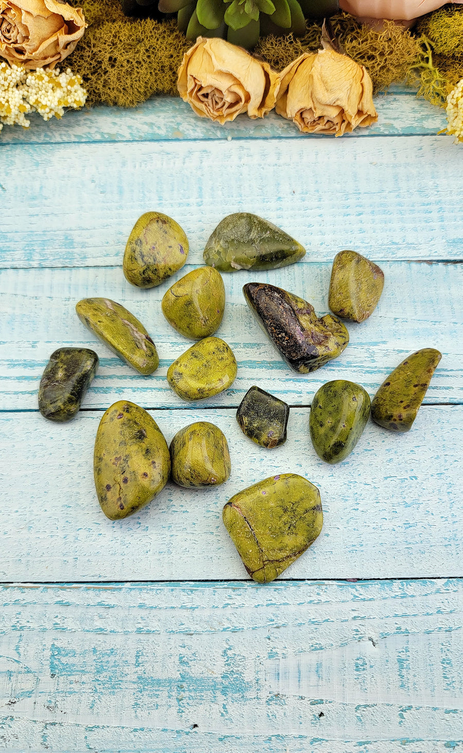 tumbled stitchtite in serpentine stones on dsplay