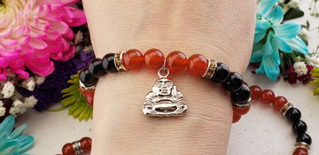 Carnelian & Onyx 8mm Gemstone with Buddha Charm Bracelet | Crystal Gemstone Shop.