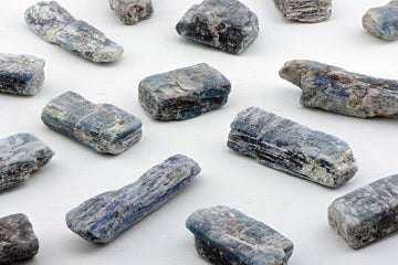 Blue-Green Kyanite Gemstone | Crystal Gemstone Shop.