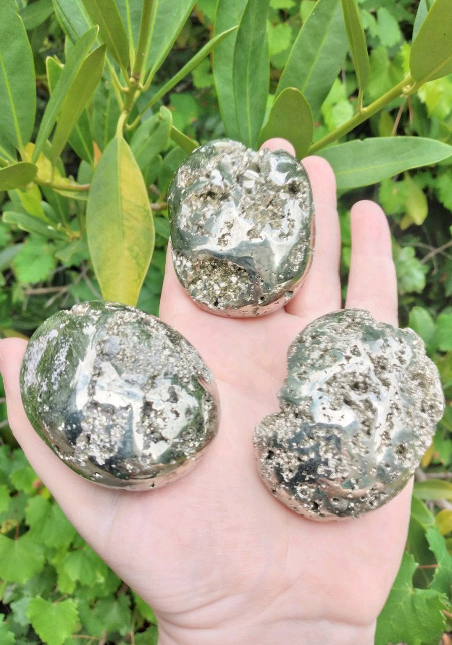 Pyrite Gemstone Meditation Palm Stone 4