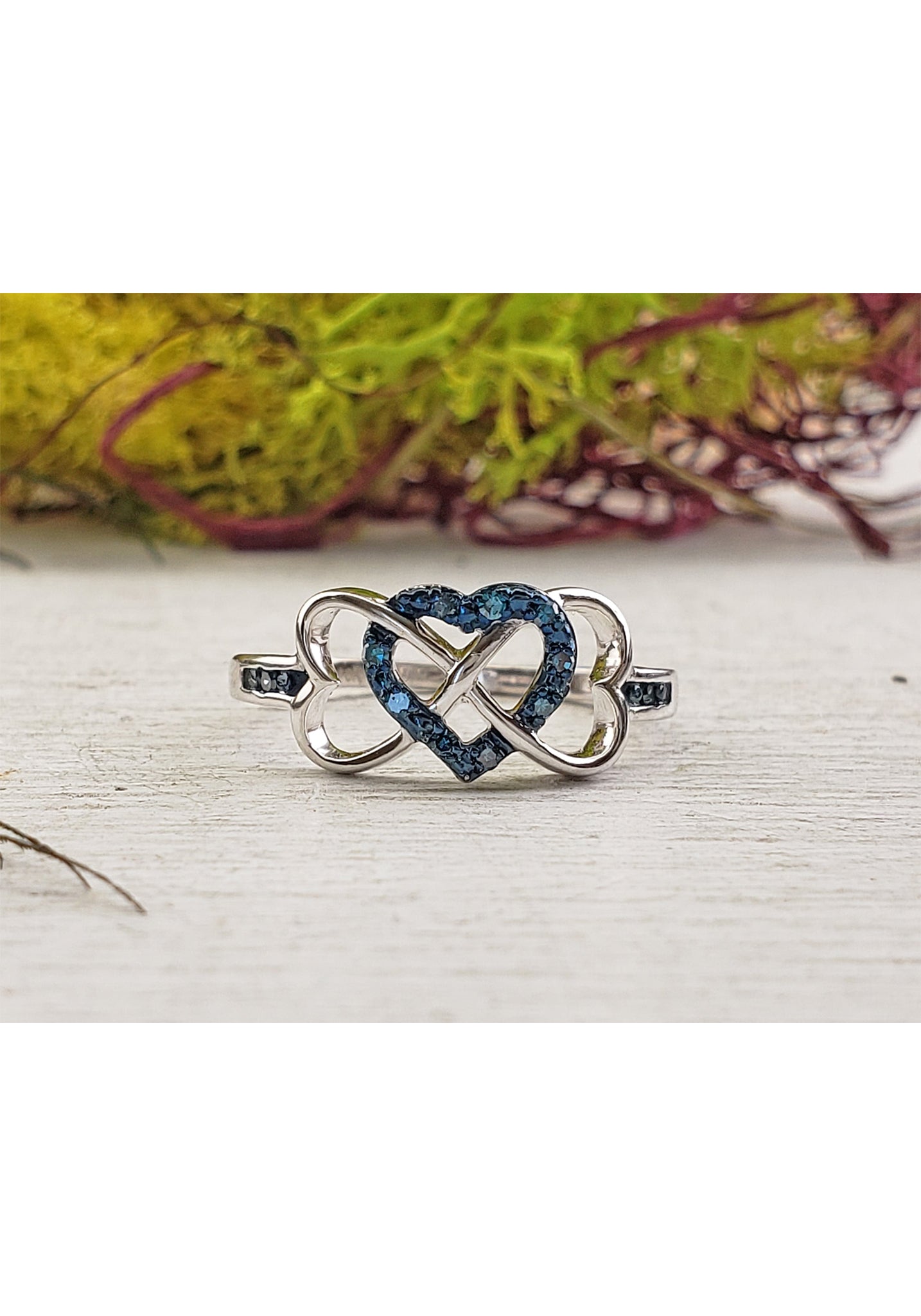 10k White Gold with Blue &amp; White Diamond Hearts Ring