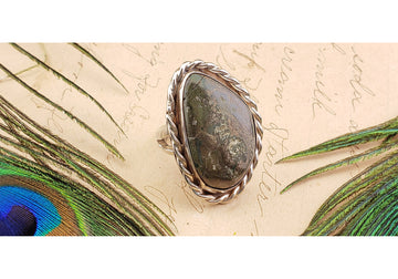 Vintage Sterling Silver & Green Jasper Gemstone Ring