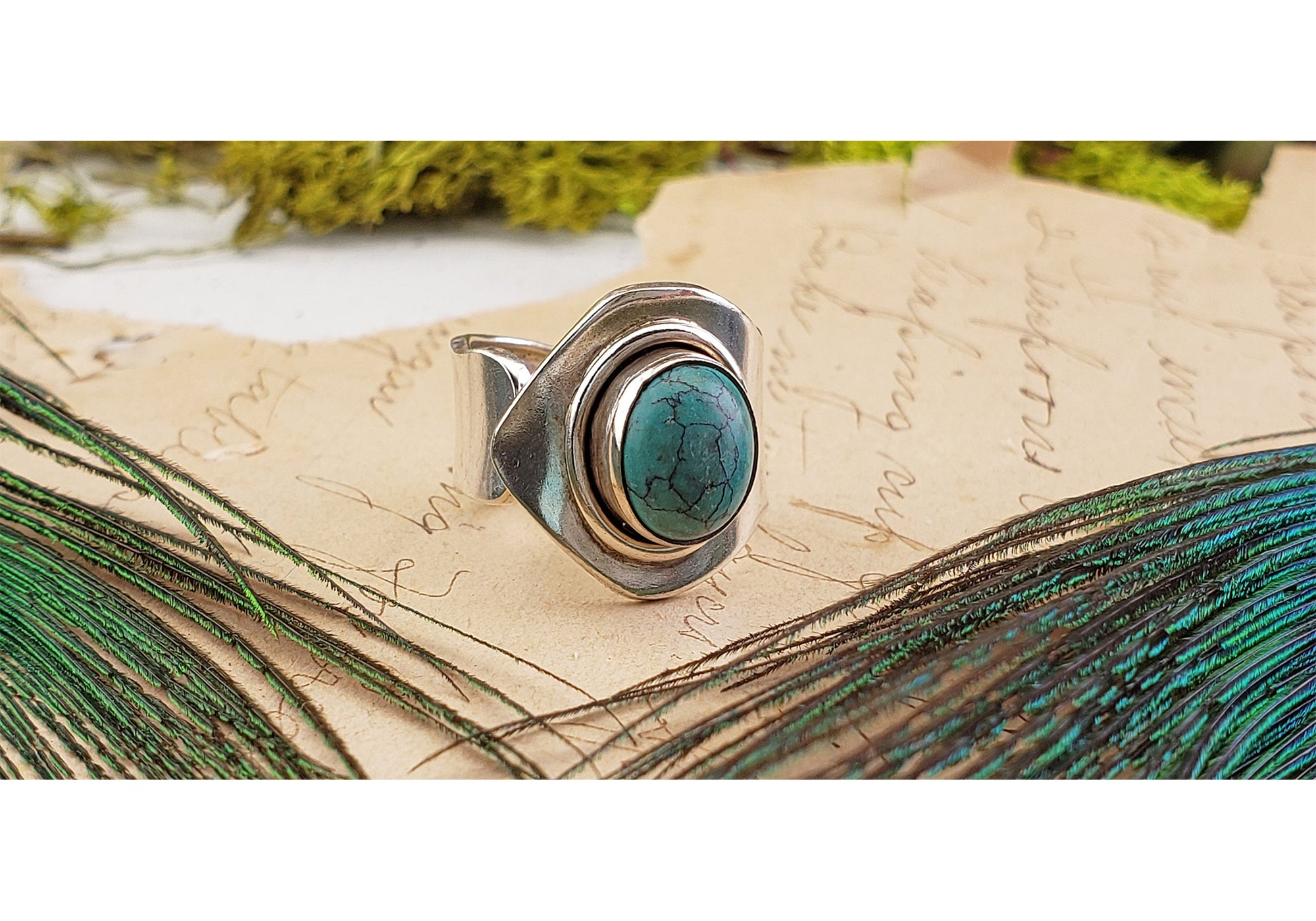 Vintage Sterling Silver Turquoise Gemstone Ring 2