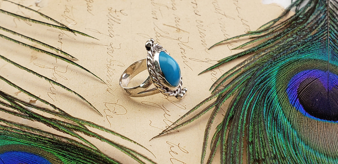 Vintage Sterling Silver Turquoise Gemstone Ring | Crystal Gemstone Shop.